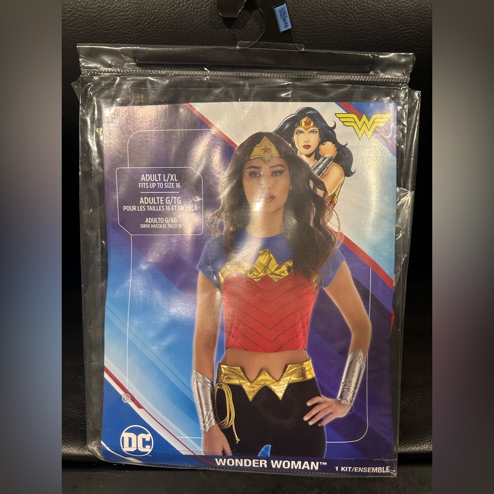 Wonder Woman Halloween Costume Adult SizeL/XL and S/M (fast delivery)